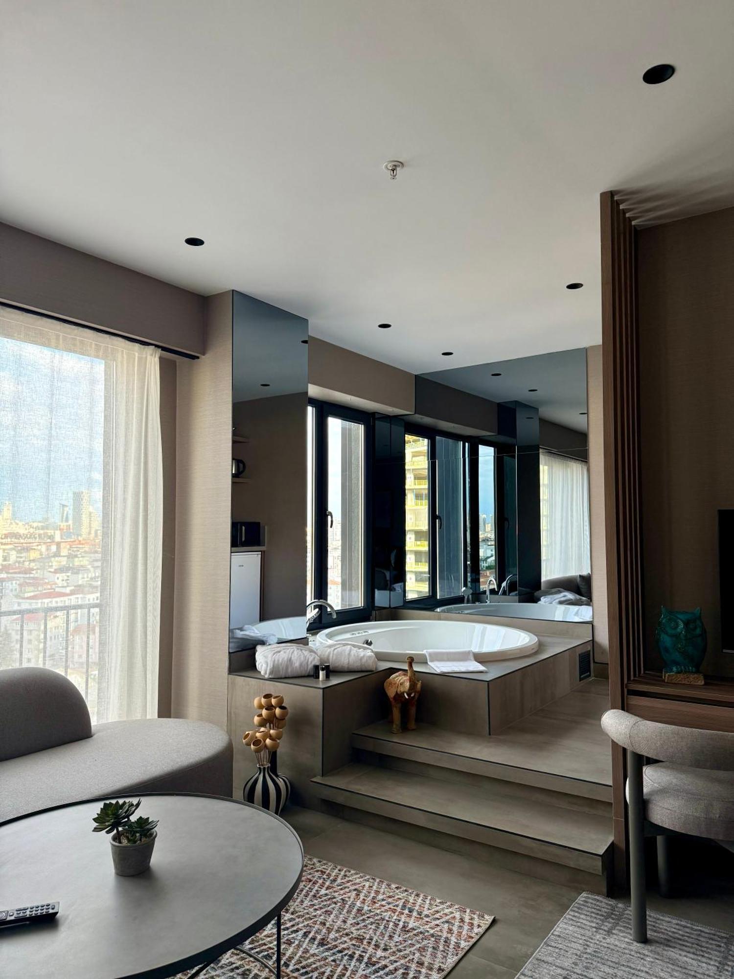 Cityloft 147 *
